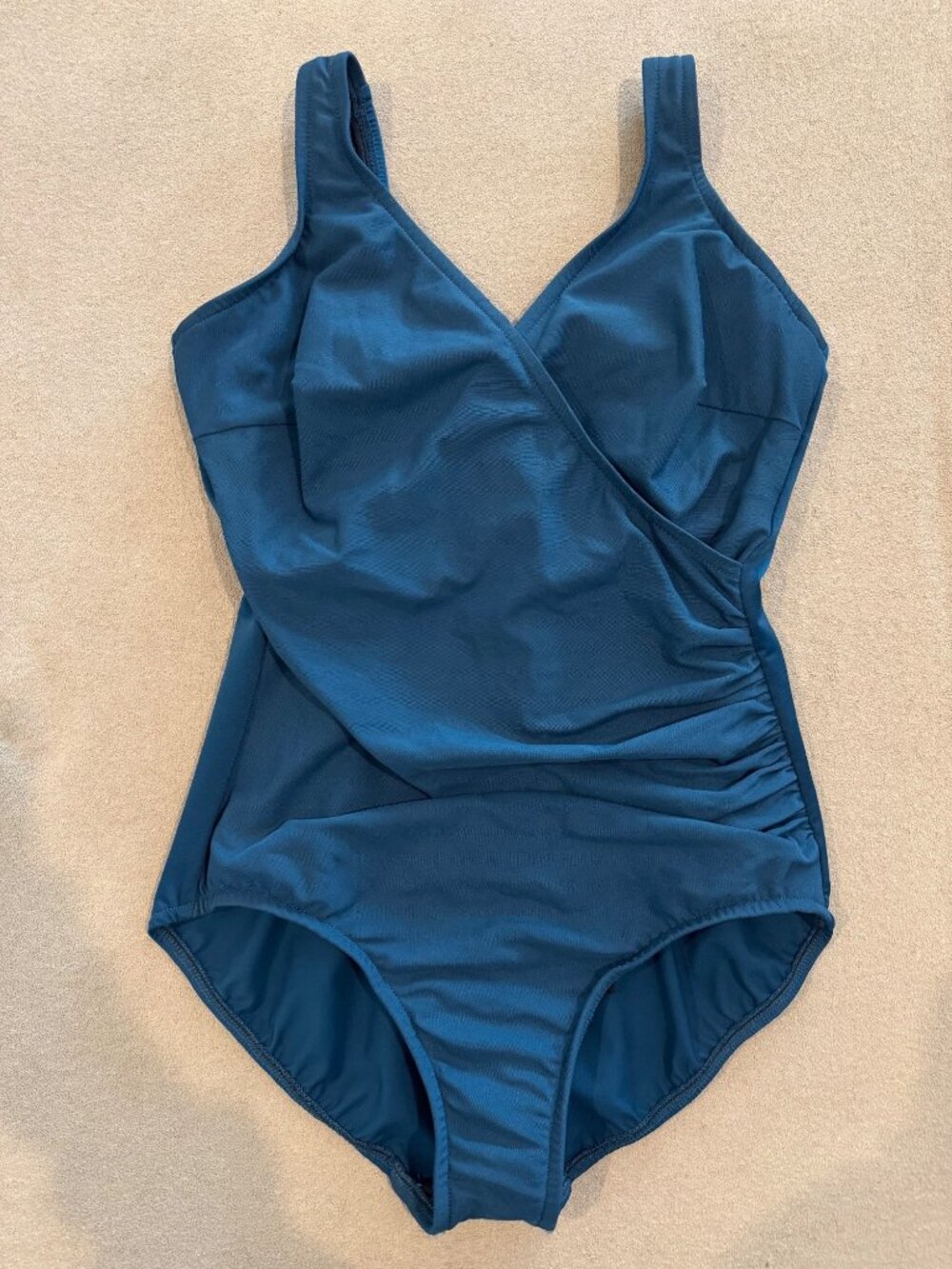 Miraclesuit One Piece Swimsuit Size 12 DD Cup Wrap Surplice Neck Teal Vacation